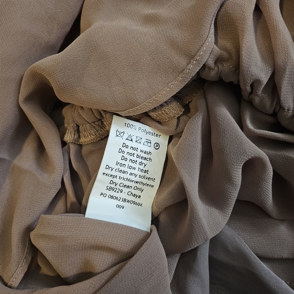 House of CB 'Chaya' Hazelnut Off Shoulder Dress - Picture 4 of 5